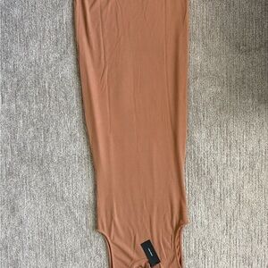 Vero Moda Ribbed Knit Top in Warm Tan